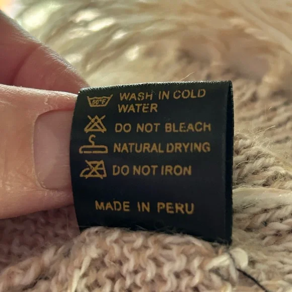 Ecologic Arts Women’s Alpaca V-Neck Hooded Sweater with Fringe Soft Comfy Boho - Picture 5 of 9